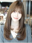 前髪ありストレートウルフレイヤーカット小顔顔周りカット