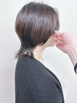 モリオ(morio) =くびれショートウルフレイヤー大人マッシュウルフカット30代