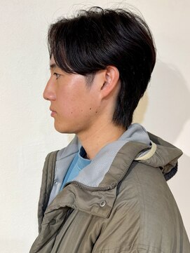 クレビアテン(CreBiA ten_) センターパート　ニュアンスパーマ　韓国メンズヘア