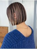 美髪ショートボブホワイトグレージュ_ba426492