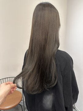 リリアーナ(LILIANA) 池袋 イルミナカラー 透明感 髪質改善 オリーブアッシュ♪