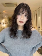 《karen./カレン》 レイヤー×パーマでやわらかい印象創り◎毎朝のスタイリングが楽チンで楽しい時間に♪
