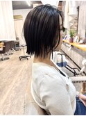 軽めボブ 顔周り レイヤー ブルーグレージュ ブリーチ無しカット
