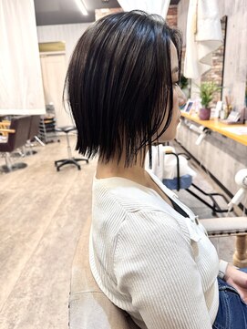 ルーナヘアー(LUNA hair) 軽めボブ 顔周り レイヤー ブルーグレージュ ブリーチ無しカット
