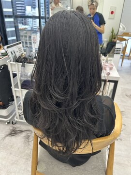 ビューナゴヤ 名駅(VIEW NAGOYA) ハッシュカット/レイヤーカット/黒髪/前髪カット/くびれヘア