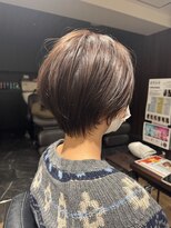 ハピネス クローバー 八木店(Happiness CLOVER)&nbsp;マッシュショート　白髪ぼかし　ベージュカラー　大和八木