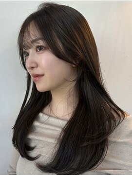 ベル 銀座並木通り店(Belle) シアーグレージュのロングヘア