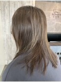 【40代からのふんわり髪】白髪を自然に馴染ませるグレージュ