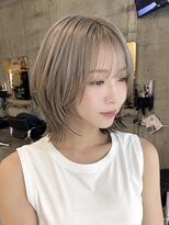 ヒビヲ 天神警固(HIBIO)&nbsp;レイヤーカットレイヤーボブダブルカラーオリーブベージュ