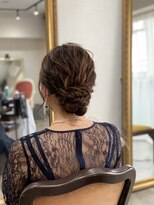 セニシエンタ(CENICIENTA)&nbsp;ゆるふわシニヨン