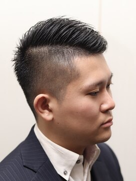 ヘアーアンドグルーミング ヨシザワインク(HAIR&GROOMING YOSHIZAWA Inc.) ビジネスソフモヒシルエットツーブロック爽やかマットショート