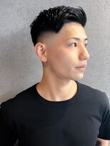 フジヤマバーバーショップ アジト(FUJIYAMA BARBER SHOP ajito) サイドパートスキンフェード【田中美旺】b319