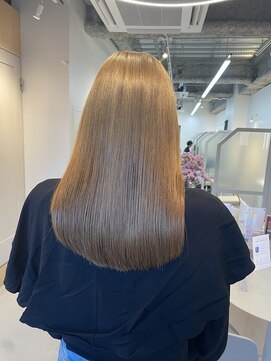 シダ(sida SAIIN) 20代30代ミルクティーベージュ