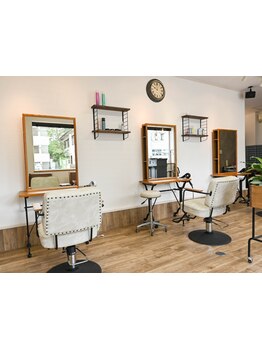 【盛岡】国際派スタイリストが、カウンセリングから最後までマンツーマン施術でご対応◎