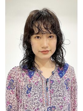 ナループロアツム(Nalu pu loa Tsum) ウルフパーマ/ミディアムパーマ/外国人風パーマ