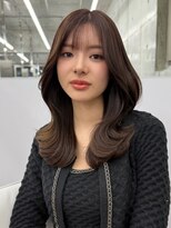 アイヴィー(IVY)&nbsp;透明感オリーブカラーくびれヘア【肥田亜沙美】