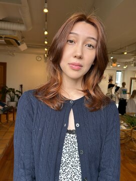 メロウ(MELLOW) ナチュラルオレンジブラウン　レイヤー　外国人風