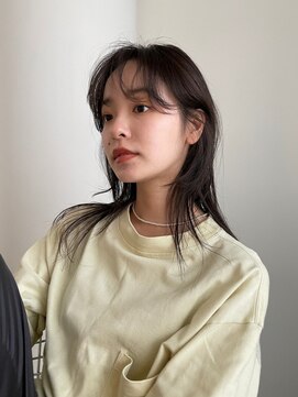 エイチ 天神橋(H) レイヤーカットシースルーマッシュハイライトアンブレラカラー