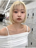 ショートヘア顔周りレイヤーブリーチダブルカラーショートボブ