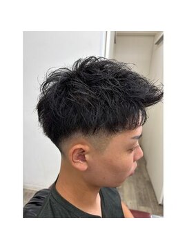 ヘア ナヴォーナ 千代ケ崎店(hair NAVONA) フェードショート