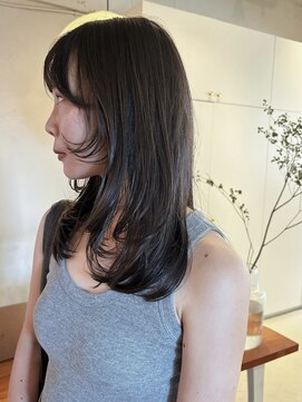 ライン(LINE) レイヤーカット/顔まわりカット/黒髪/