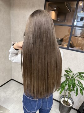 サニー 渋谷(SUNNY) バレイヤージュ、ハイライト、レイヤーロング、グレーベージュ