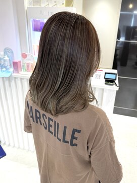 【セロ東辻井】白髪ぼかしハイライト/グレージュ/ミディアムボブ