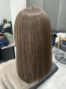 ディティール(Detail) 顔周りレイヤー×ブルーアッシュ