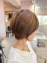 ナンバー 博多(Number)&nbsp;40代50代60代ハイライト×前下がりショートボブ【オオハラ】