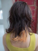 ヘアアンドリラクゼーション シャッセ(Hair&Relaxation SASE)&nbsp;ウルフ風セミロング×インナーカラー