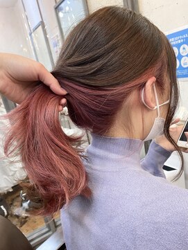 ビランチェ 池袋(bilancia) インナーカラー/イヤリングカラー/ピンク【池袋/池袋東口】