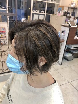 カーラ(Cara) ショート/ハンサムショート/耳かけ/ハイライト/ナチュラル