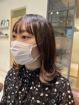 ネオリーブルカ 御茶ノ水店(Neolive Luca) インナーカラー×外ハネミディアム