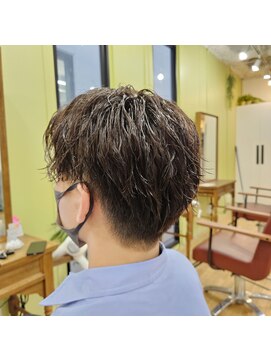 タスクヘアー(task hair) 緩めケアパーマ波巻きスパイラル×センターパートショート