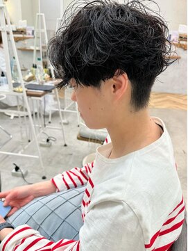 ロミー 本厚木(ROMMY.) 大人可愛いショートパーママッシュパーマ耳掛けショート