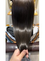 シエスタ バイ アンブルリュクス(siesta by amble luxe)&nbsp;ベージュカラー/髪質改善/ハイライト/レイヤーカット/縮毛矯正