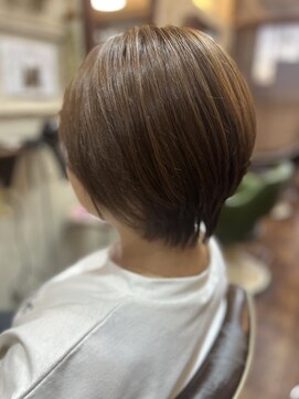 ラフ(RaF*) 30代40代ミセスヘア秋ヘアー大人ショート＊ことりベージュ