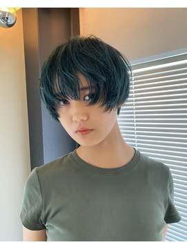 シアター(CIARTOR) turquoise×マニッシュショート