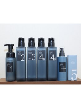 髪の芯から補修してくれるアフィアコネクトトリートメント☆髪の芯から潤いを与え、毛先まで潤う艶ヘアに♪