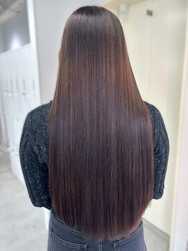 ロイオブジゼル(roi of GiseL) ロング　ストレートヘア　髪質改善　美髪　艶髪　10代20代30代