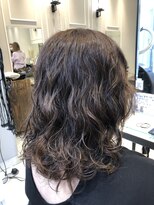 結んでも可愛いミディアムパーマ　(銀座)