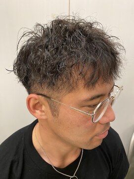 ヘアーアンドグルーミング ヨシザワインク(HAIR&GROOMING YOSHIZAWA Inc.) ツイストスパイラルパーマ/刈り上げ/ショート/眉毛カット