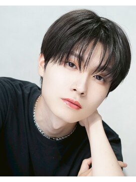 セリ(ceri) メンズカットメンズヘアシースルーマッシュダウンパーマ