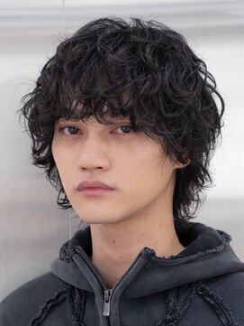 フィフス(fifth) 原宿シャドウルーズパーマ波巻きスパイラルメンズカットマッシュ