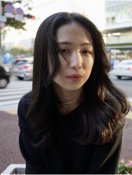 キーゴ 博多(KY-GO.) 黒髪ロング センター分けバング