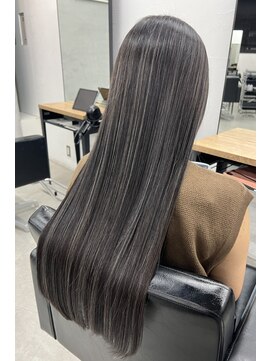 キラ 渋谷(KILLA) ハイライトカラー/ブリーチダブルカラー/白髪ぼかしハイライト