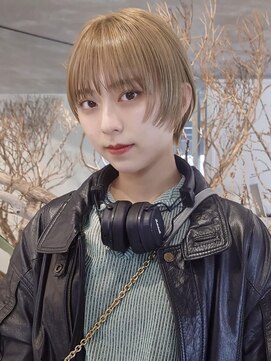 ディルト 代々木上原(DILT) 似合わせカットシナモンベージュショートヘア小顔カットショート