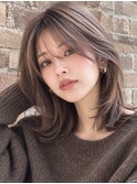 くびれレイヤー×アッシュブラウンハイライト