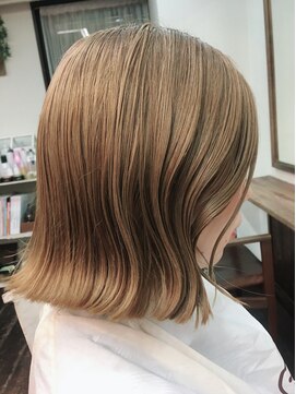 アリエ 銀座(allier) 切りっぱなしボブ外ハネ