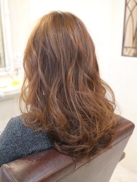 シェア(SHARE hair make works) 【３０代・４０代】ゆるふわAラインロングヘア